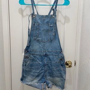 American eagle light wash shortalls